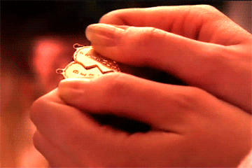 Twin Peaks Hands GIF - Find & Share on GIPHY